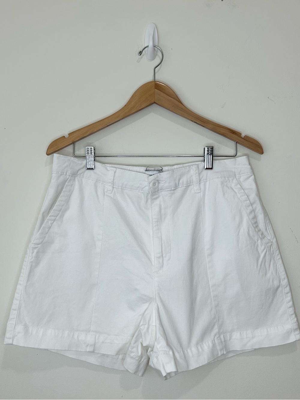 Gemma + Jane Women’s Chino Shorts 12 White High Rise Pockets Stretch